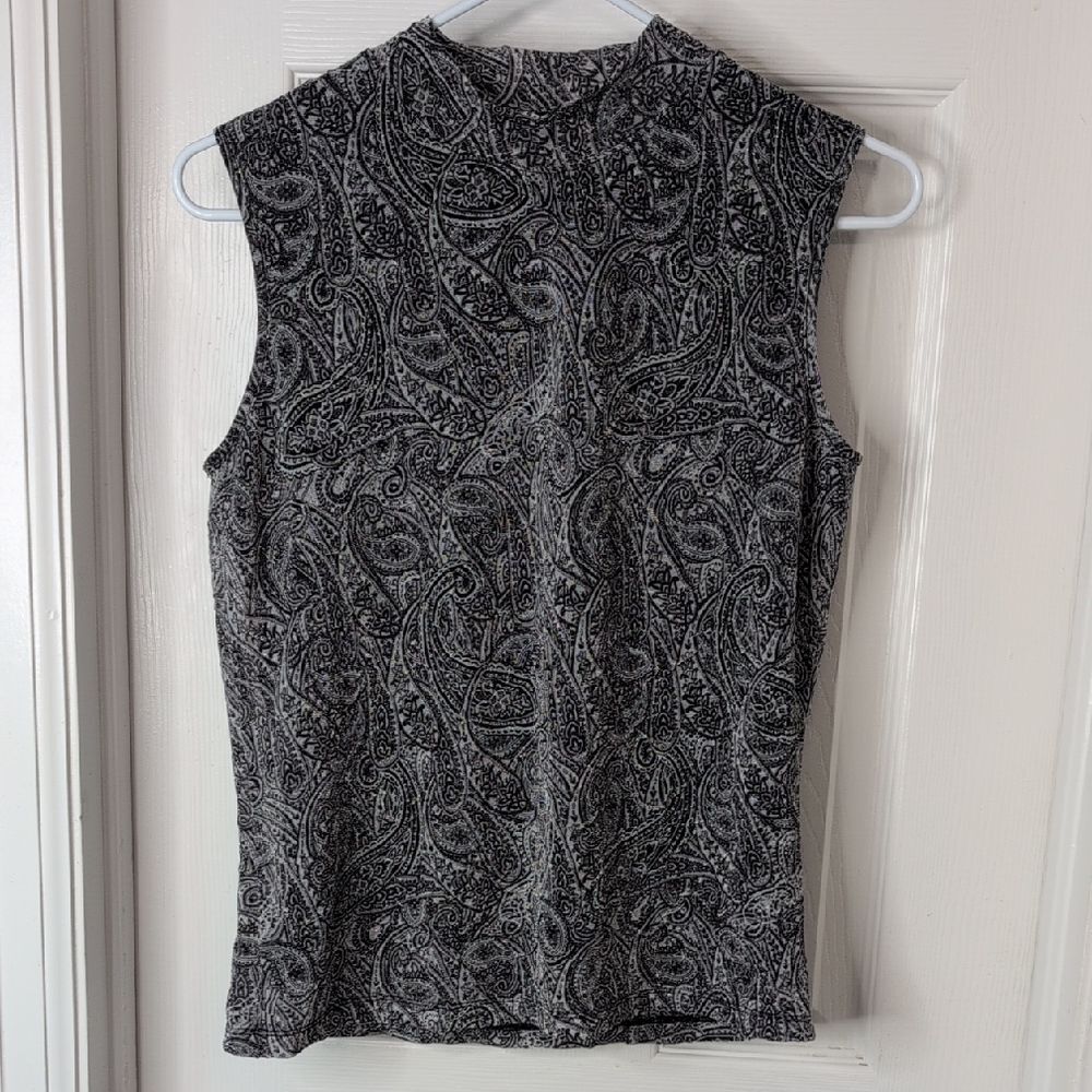 Jones New York Black and Silver Paisley Tank Top